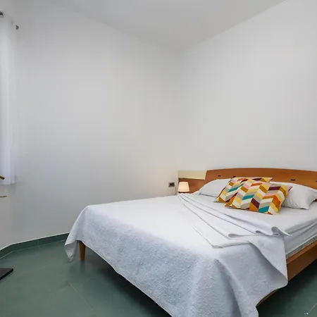 Apartment Rosa *