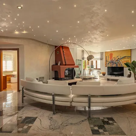 Rosa * Labin (Istria)