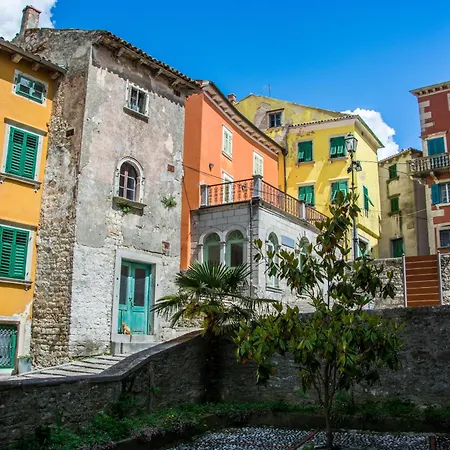Rosa Labin (Istria)