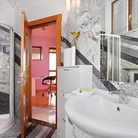 Villa Rosa Labin (Istria)