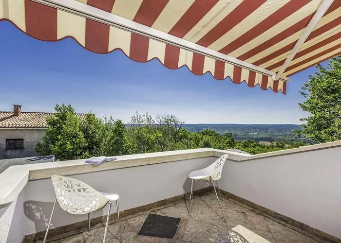 Rosa * Labin (Istria)